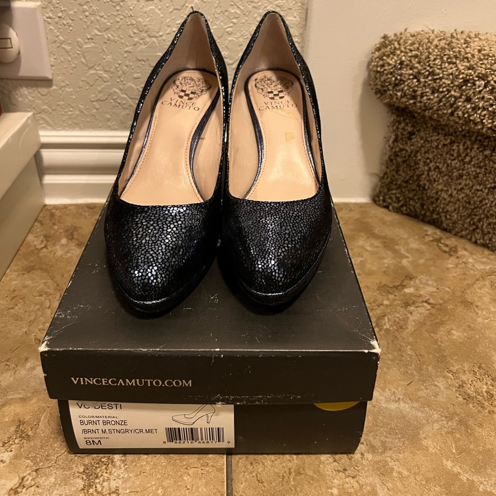 Vince Camuto women shoes